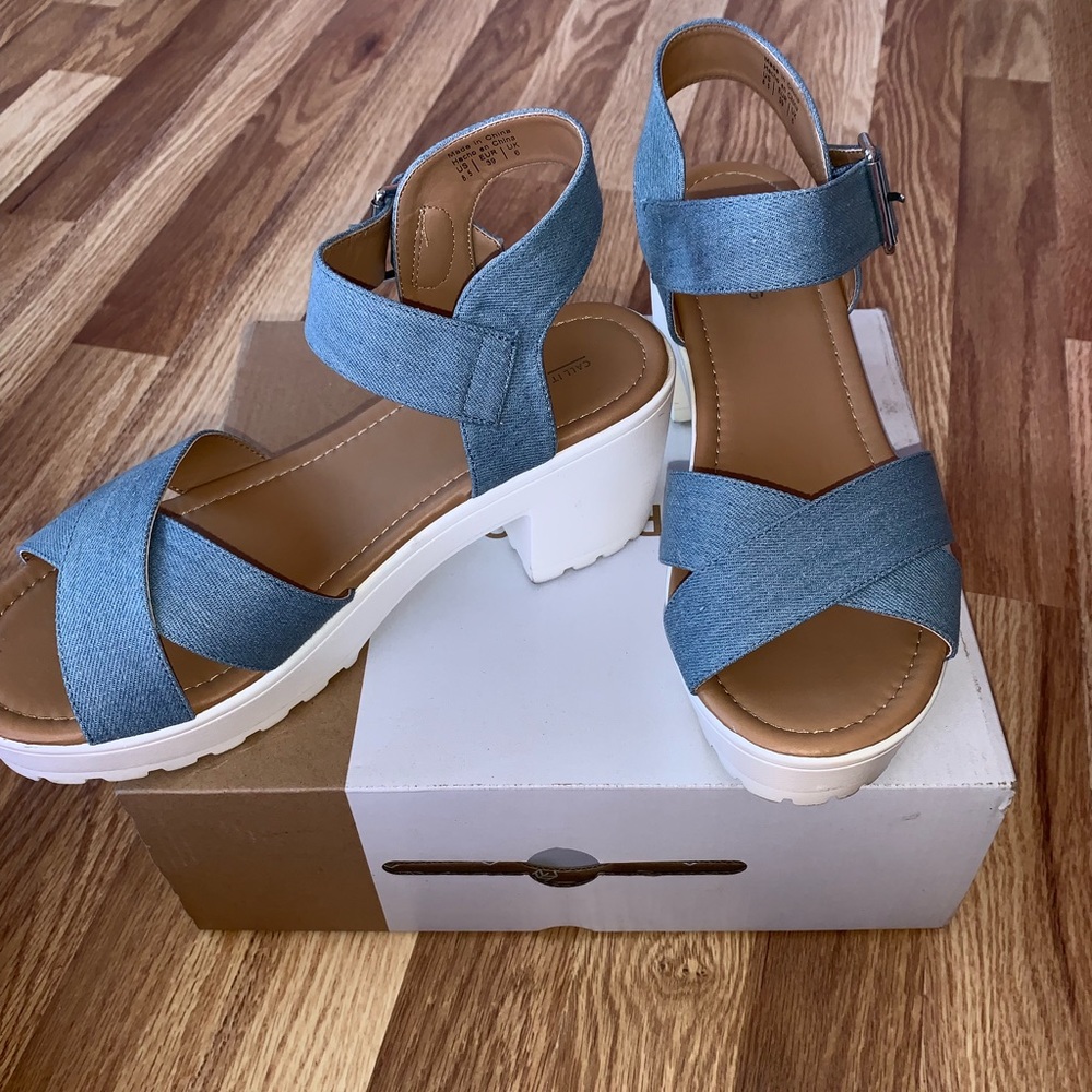 Chunky sandals